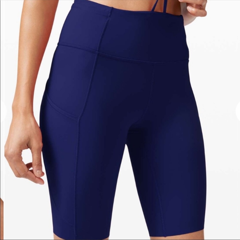 Size 2, Lululemon Fast and Free Short 10”